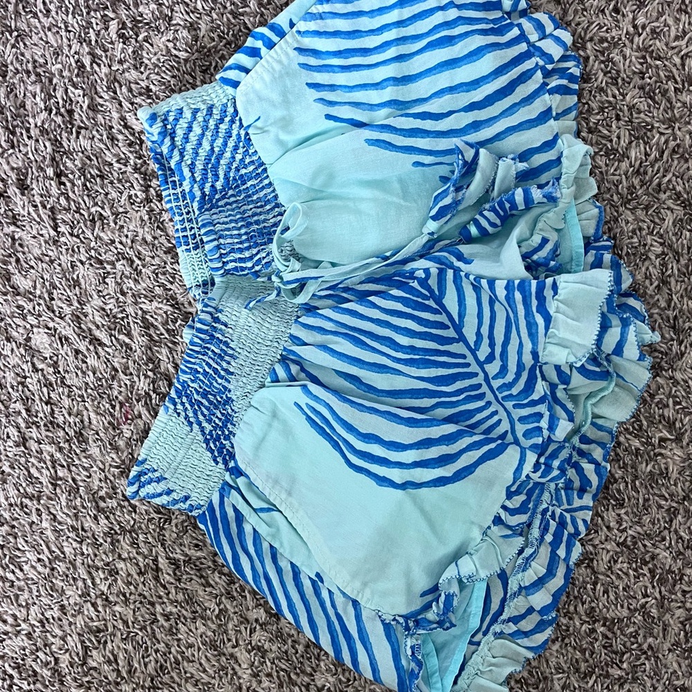 Vineyard Vines Aqua and Blue Smocked shorts - Picture 3 of 3